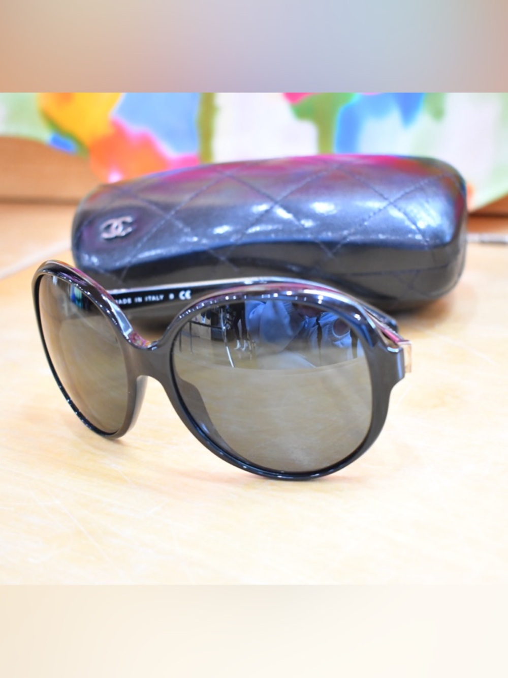 CHANEL Sunglasses Black with Gold Trim & Quilted Leather Case - Picture 10 of 10